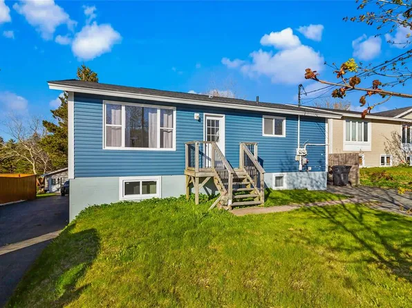 8 Pine Bud Crescent, Mount Pearl, NL A1B1N2