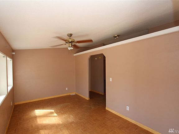 4th image of 46117 Baker Dr