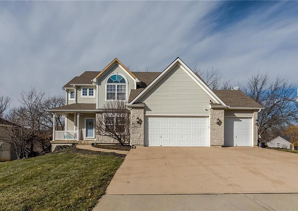 1st image of 4018 N 108th Ct
