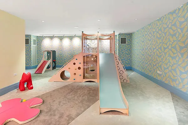 Rented by Compass | media 30