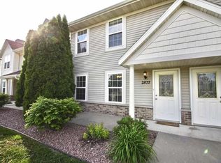 2877 Holiday Dr, Janesville, WI