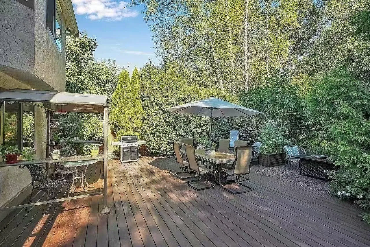 4 bed, 2348 sqft, $3,800 — Photo 3