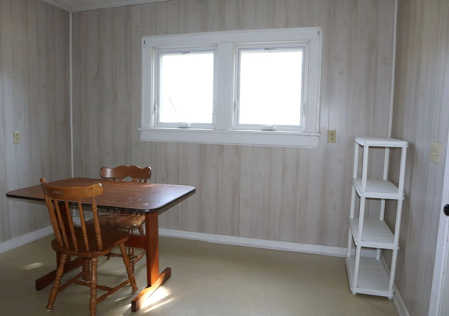 822 Grant St — Photo 3