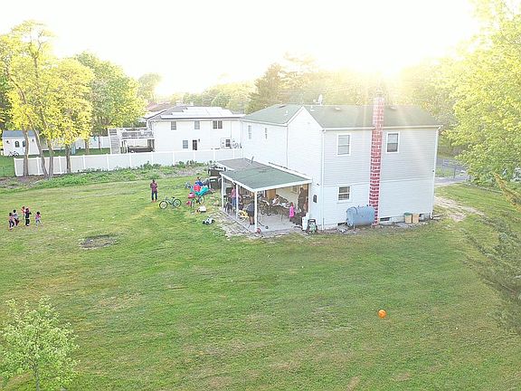 5th image of 100 New Hampshire Ave