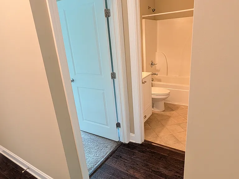 108 Kenosha Ct — Photo 13
