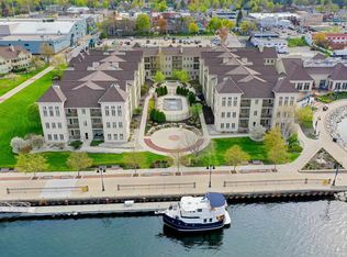 107 N 1st Ave #118/120, Sturgeon Bay, WI 54235