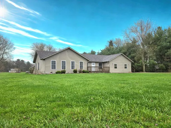 8935 N 400 W, Wheatfield, IN 46392