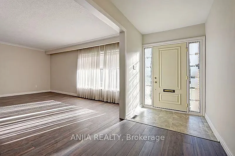 3 bed, $3,300 — Photo 3