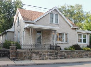 325 E Main St, Newmanstown, PA 17073