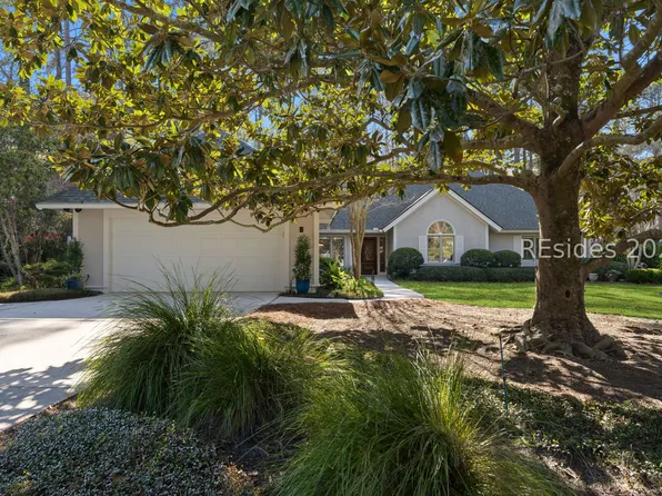 2 Horseman Ln, Hilton Head Island, SC 29926