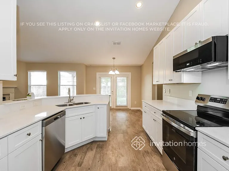 2433 Shelby Creek Rd W — Photo 6