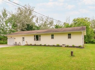 2370 Eagle Harbor Waterport Rd, Albion, NY 14411