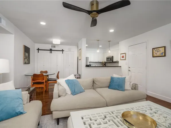 120 15th St E APT 104, Tuscaloosa, AL 35401