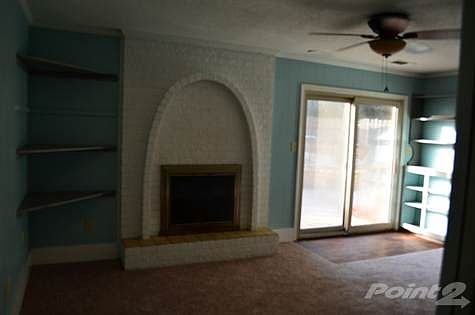 5th image of 701 Poinciana Dr