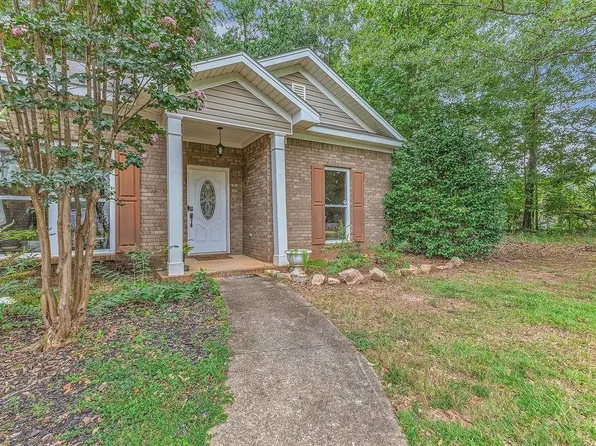 1914 Creekstone Dr, Opelika, AL 36801