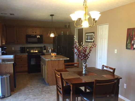 3rd image of 2502 Heartland Greens Point
