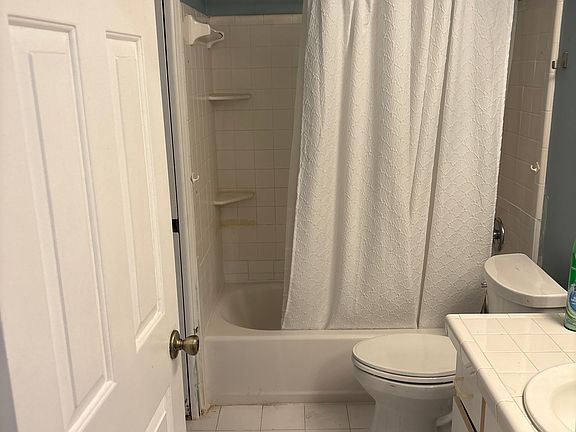 3rd image of 10198 Brandon Cir