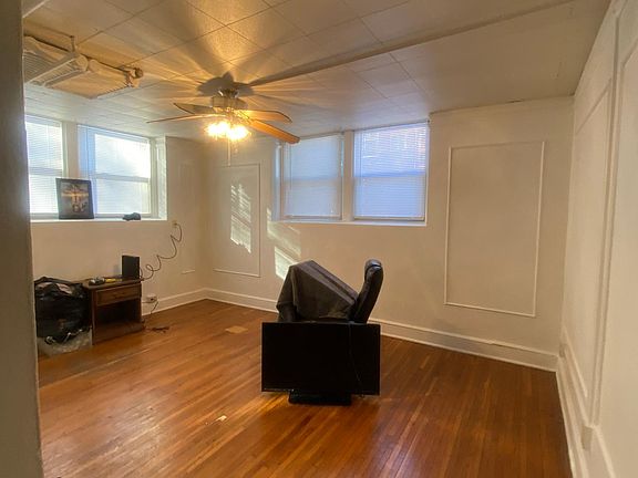 2nd image of 1962 Grand Ave APT B12