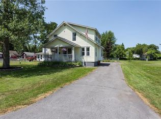 312 Garden City Dr, Syracuse, NY 13211