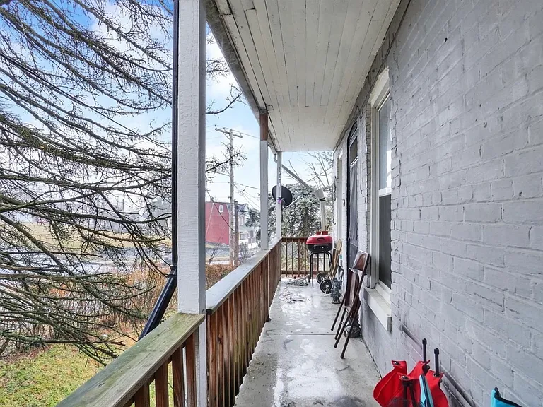 414 Park St #2 — Photo 4