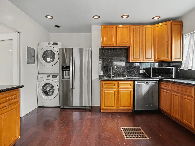 1224 Dwight Way — Photo 22