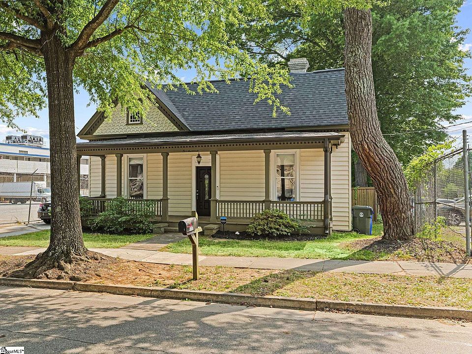 1st image of 117 Asbury Ave