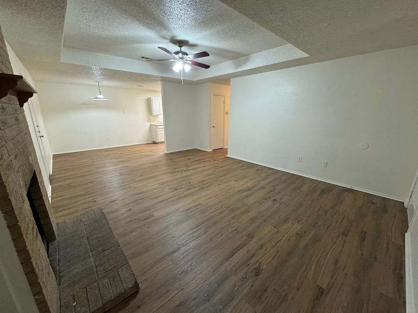 Nice single story duplex in NRH — Photo 2