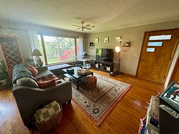 5th image of 131 Honness Ln APT A