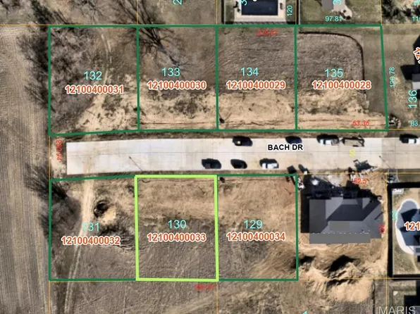 904 Bach Dr, Millstadt, IL 62260