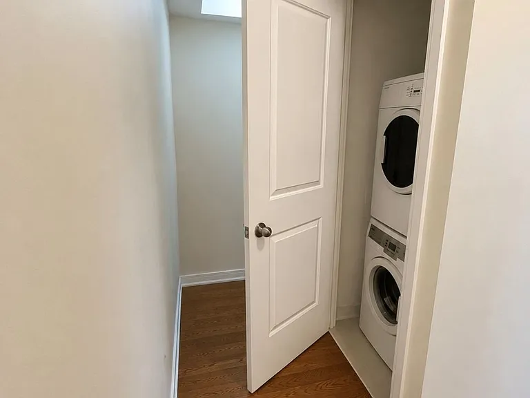 9191 Yonge St #518 — Photo 6