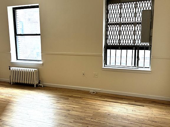5th image of 605 W 112th St APT 3c