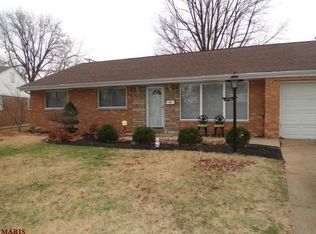 1035 Chartres Ave, Saint Louis, MO 63132