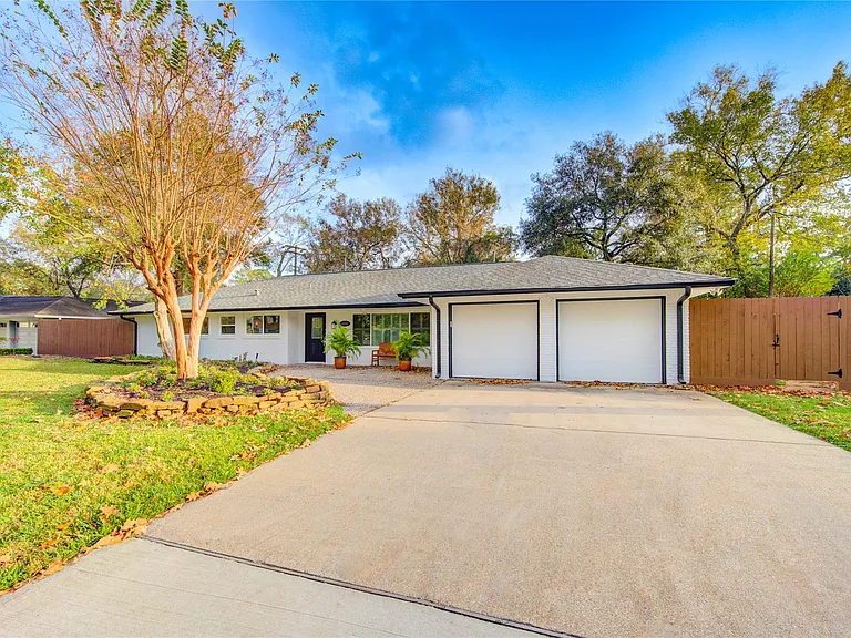 8439 Westview Dr — Photo 23