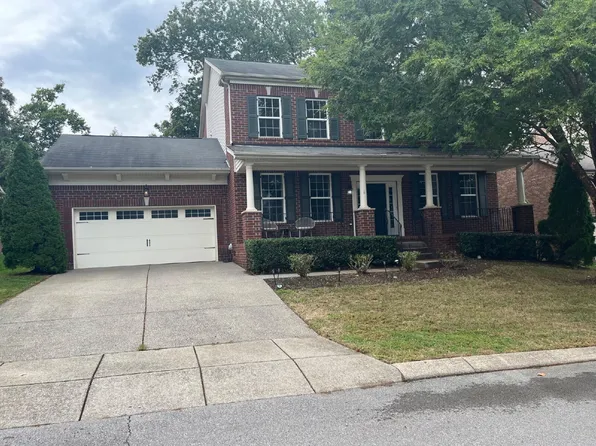 226 Sterling Woods Dr, Mount Juliet, TN 37122