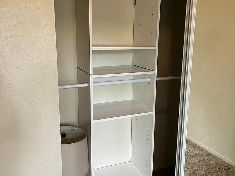 1202 Timber Ln — Photo 4