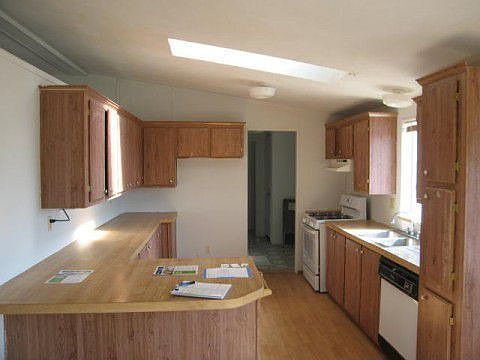2nd image of 4833 Lynnie Ln