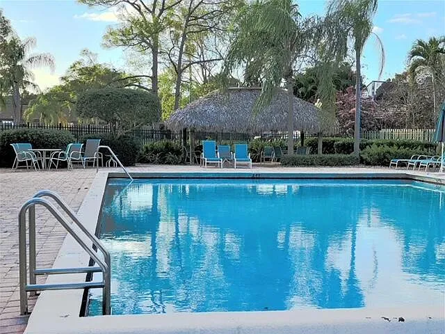 5202 Nutmeg Dr — Photo 35