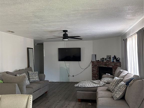 4th image of 7621 Alston Ave