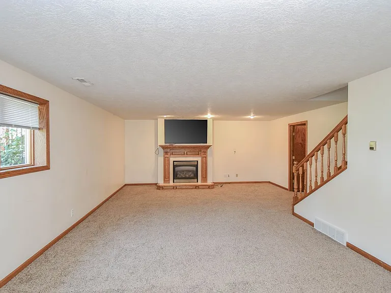 5937 S Lois Ln — Photo 32