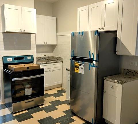 3rd image of 4650 N Elston Ave #G1