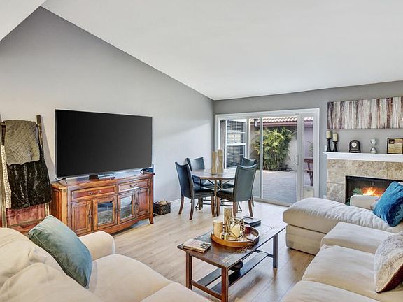 006 - 2662 W. Cameron Ct-000_5201_2_3_4_