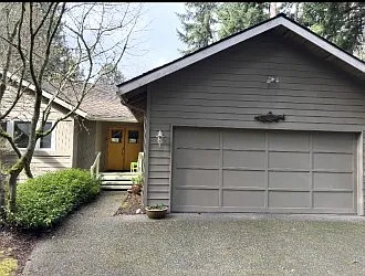 635 Pinecrest Dr Photo 1