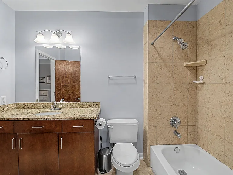 437 Monroe Ave #106 — Photo 15