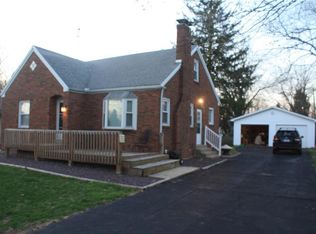 2302 W Center St, Decatur, IL 62526