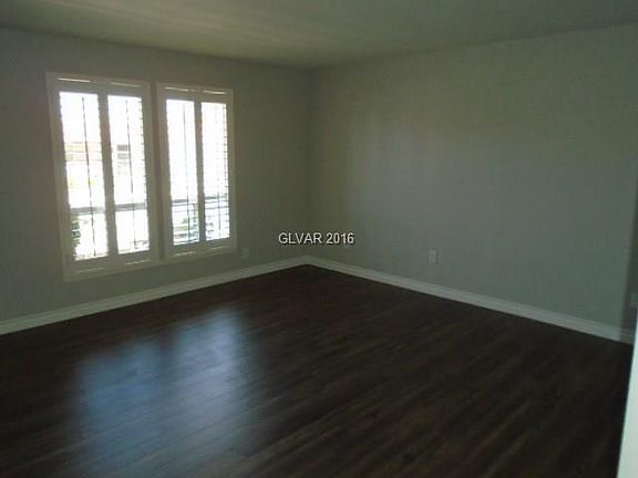 3rd image of 3471 Victory Ave