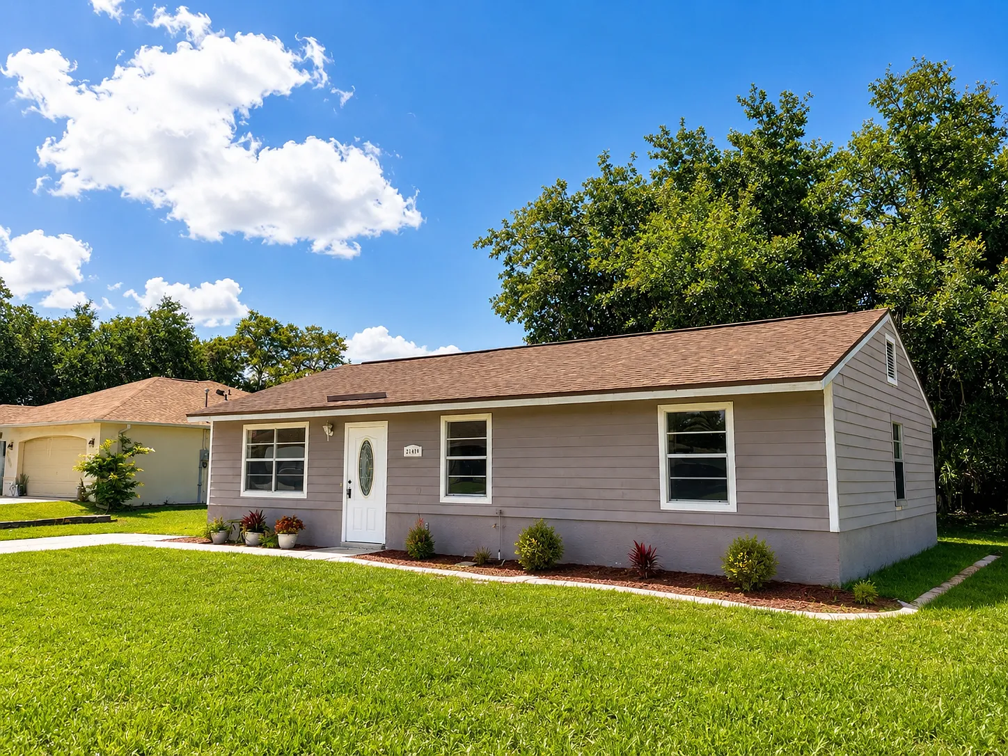 3 bed, 1200 sqft, $1,799 — Photo 2