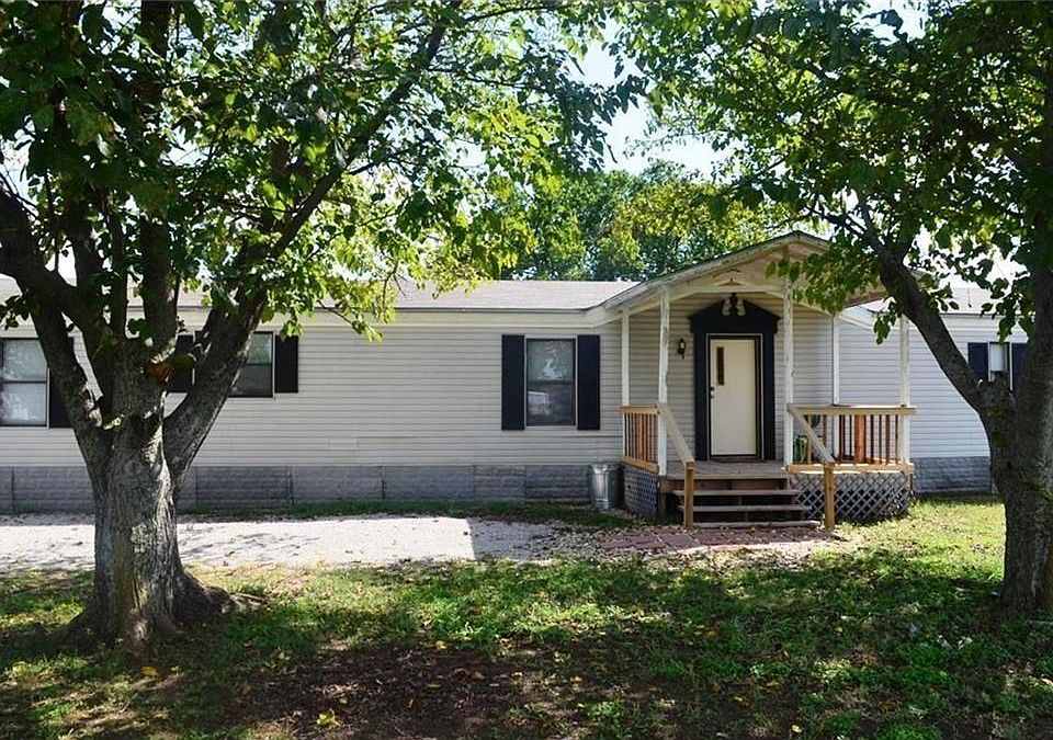 1st image of 1309 Terry Dr