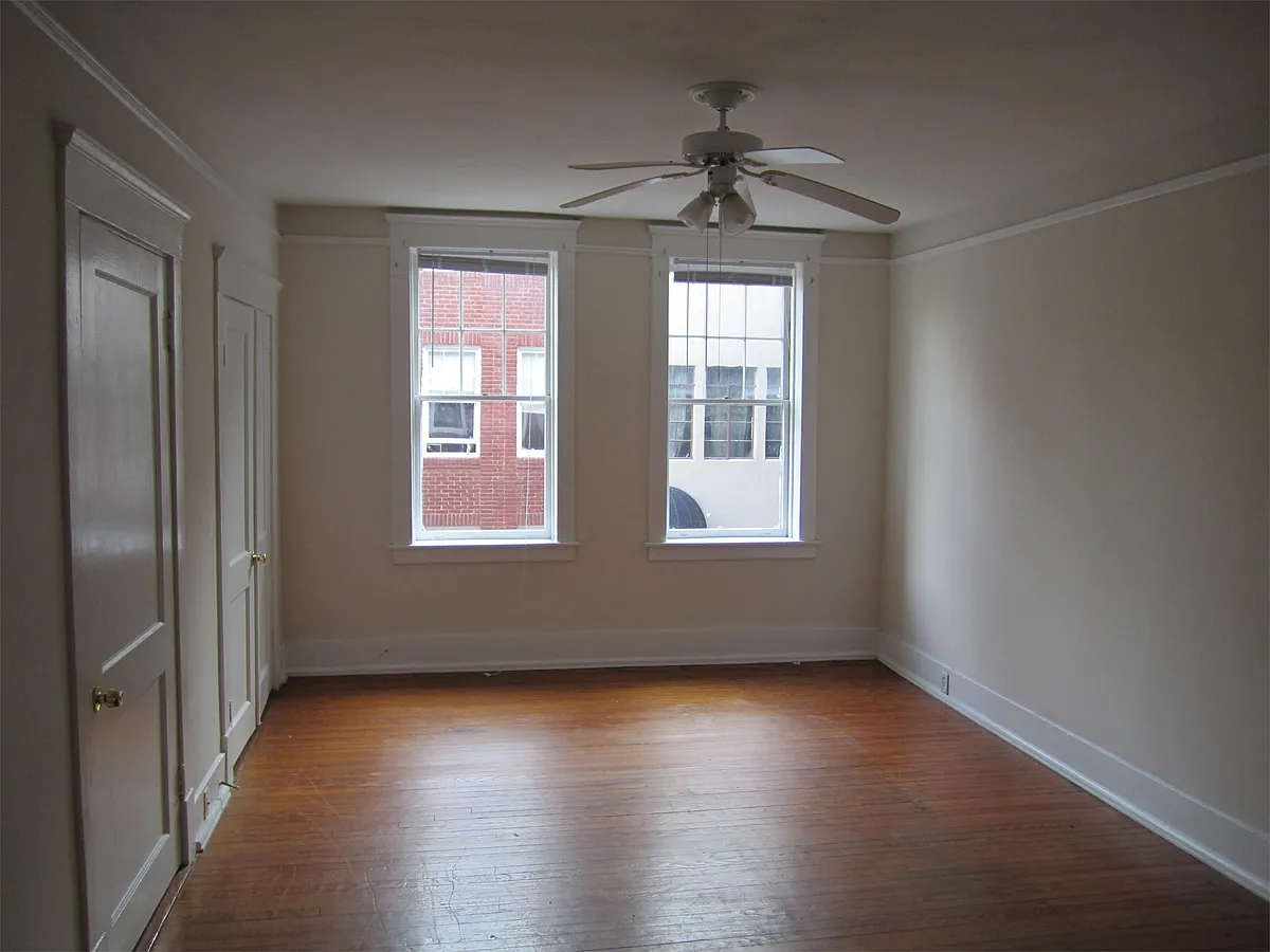 Building Photo - 1712 Abercorn St #A2