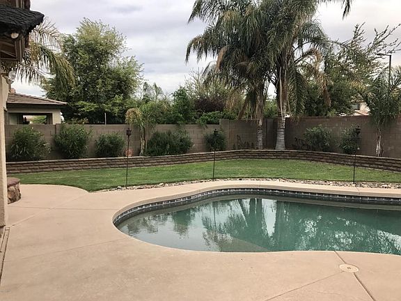 4th image of 14079 W Larkspur Dr