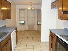4th image of 3017 Newport St